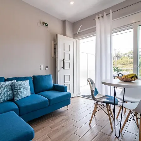 Mg & Apartahotel PalaiónTsiflíkion