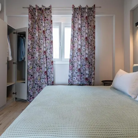 Mg & PalaiónTsiflíkion