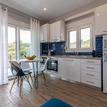 Apartmanhotel Mg & 4*