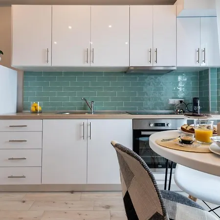 Mg & 4* PalaiónTsiflíkion