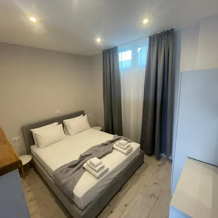 Aparthotel Mg & *