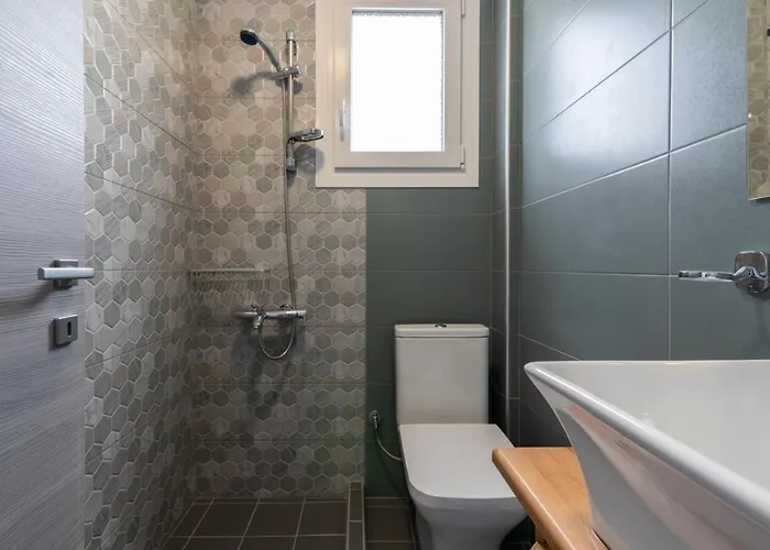 Mg & 4* PalaiónTsiflíkion